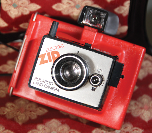 10022 | Electric Zip red