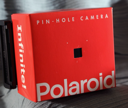 10023 | pin-hole red JP polaroid