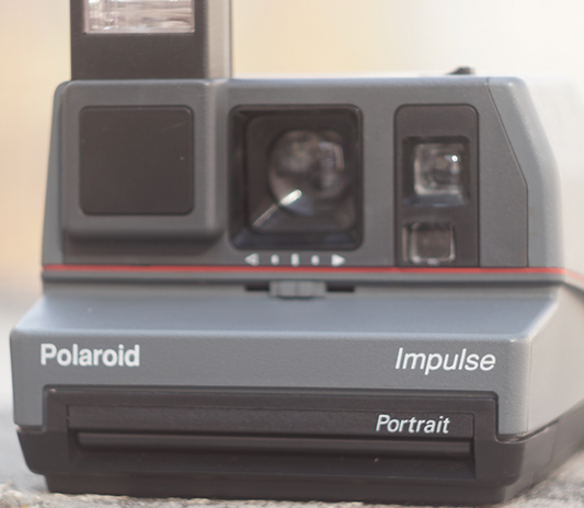 10047 | Impulse Portrait (01) gray (01)