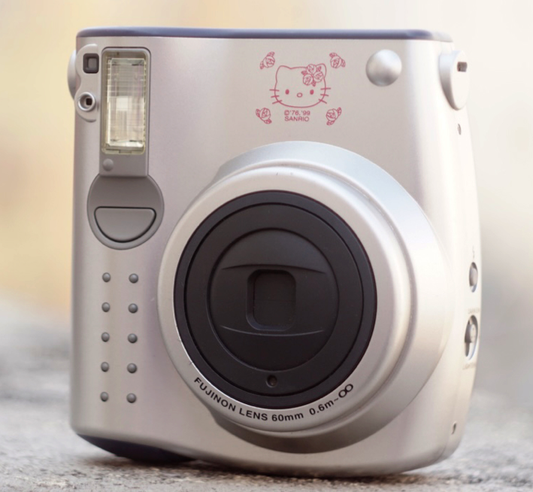 10201 | instax mini 10 hello kitty (03)