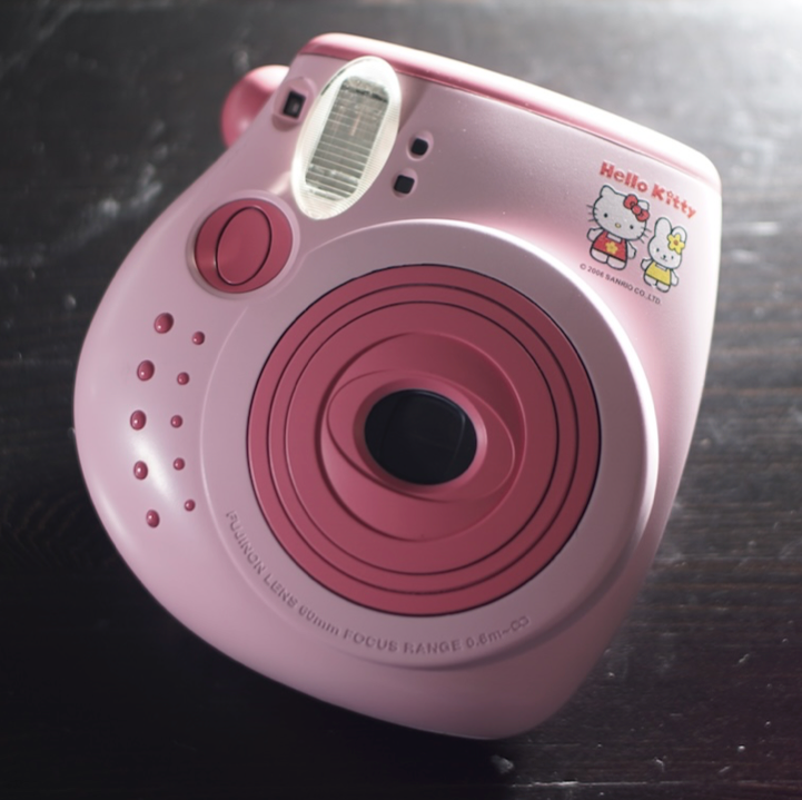 10201 | instax mini 20 Hello Kitty (02)
