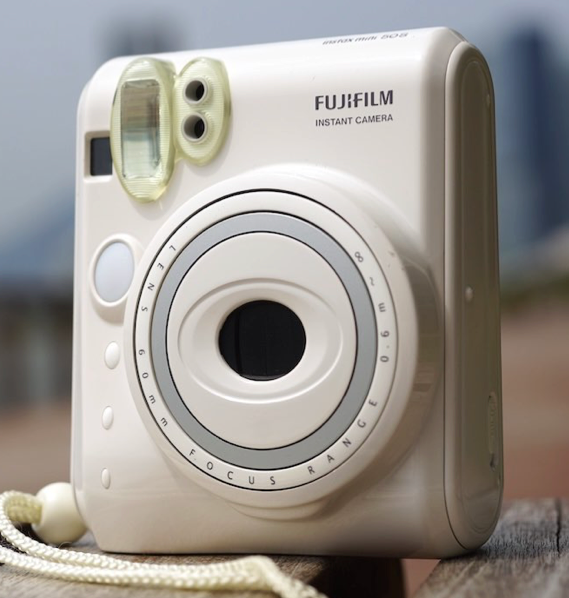 10201 | instax mini 50s piano white
