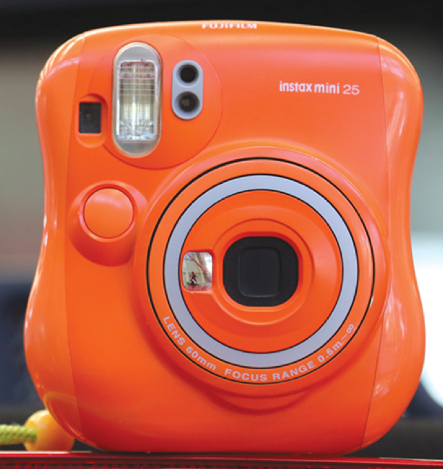 10201 | instax mini 25 (02) orange