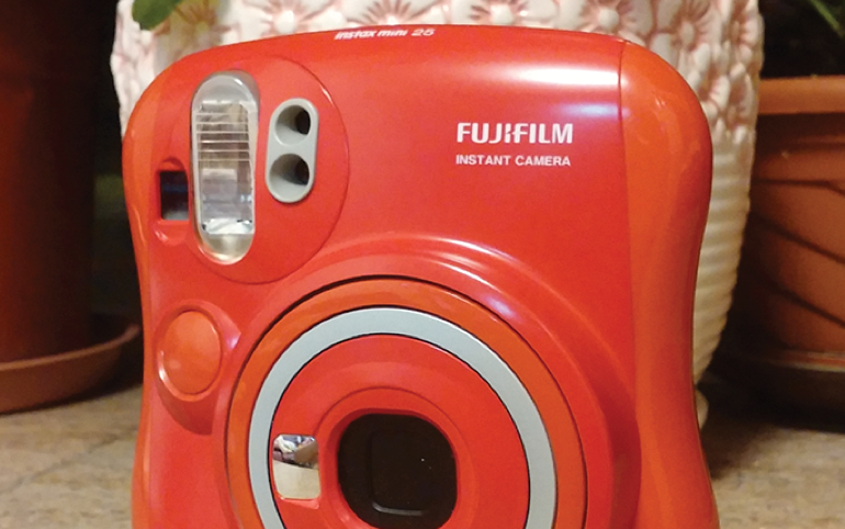 10201 | instax mini 25 (02) red