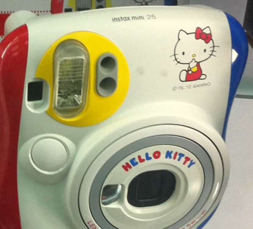 10201 | instax mini 25 hello kitty (02)