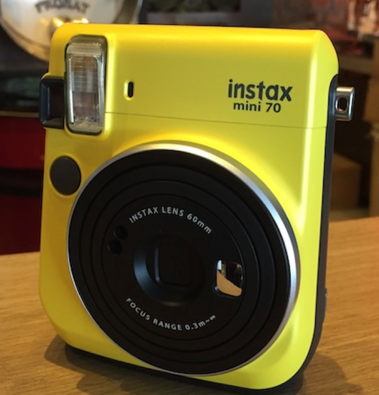 10201 | instax mini 70 (01) canary yellow
