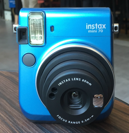10201 | instax mini 70 (01) island blue