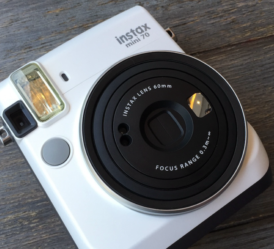 10201 | instax mini 70 (01) moon white