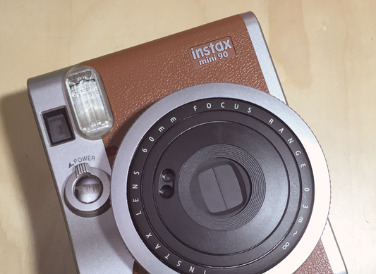 10201 | instax mini 90 (01) brown