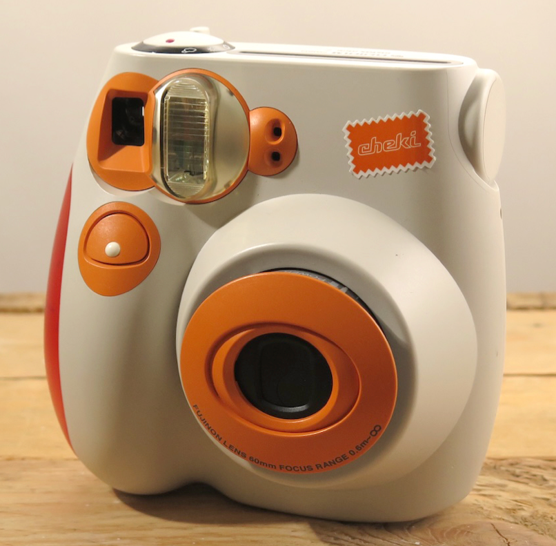 10202 | instax mini 7 (01) cheki orange