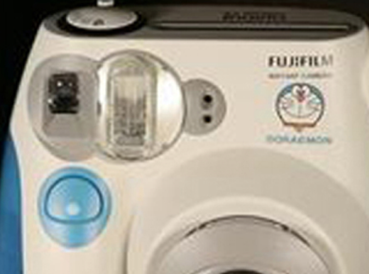 10202 | instax mini 7s doraemon