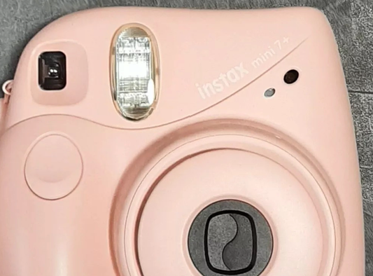 10202 | instax mini 7+ (01) pink (01)