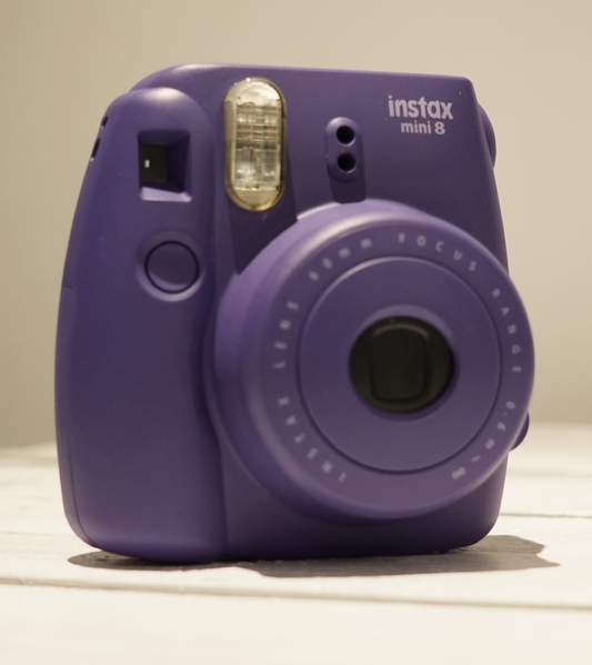 10202 | instax mini 8 (01) grape