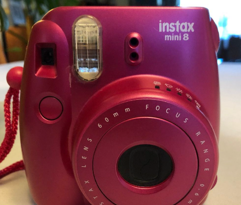 10202 | instax mini 8 (01) plum