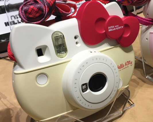 10202 | instax mini 8 hello kitty head (02)