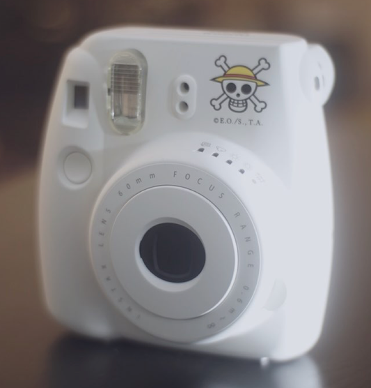 10202 | instax mini 8 one piece (01)