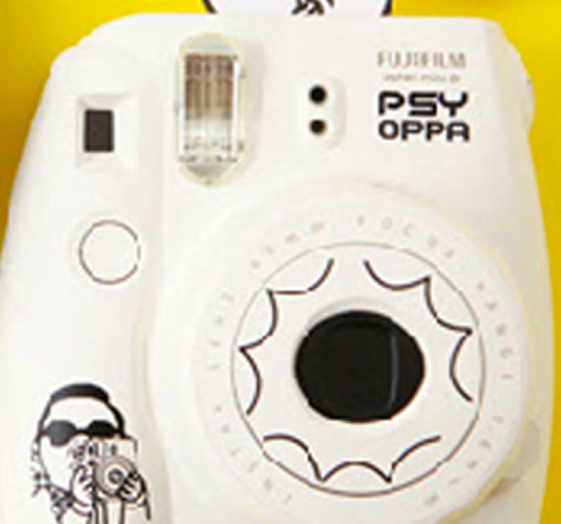 10202 | instax mini 8 PSY OPPA white