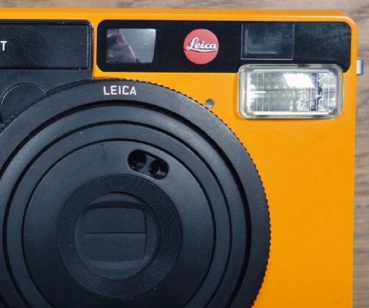 10204 | Leica sofort (01) orange