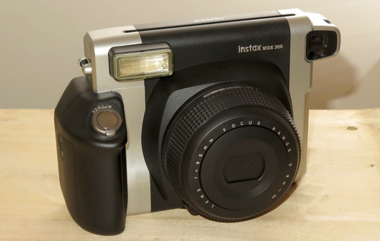 10221 | instax wide 300 (01) black