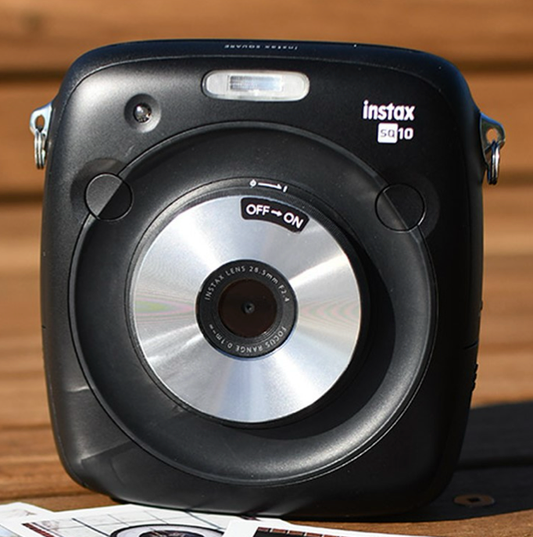 10211 | instax SQ10 (01) black