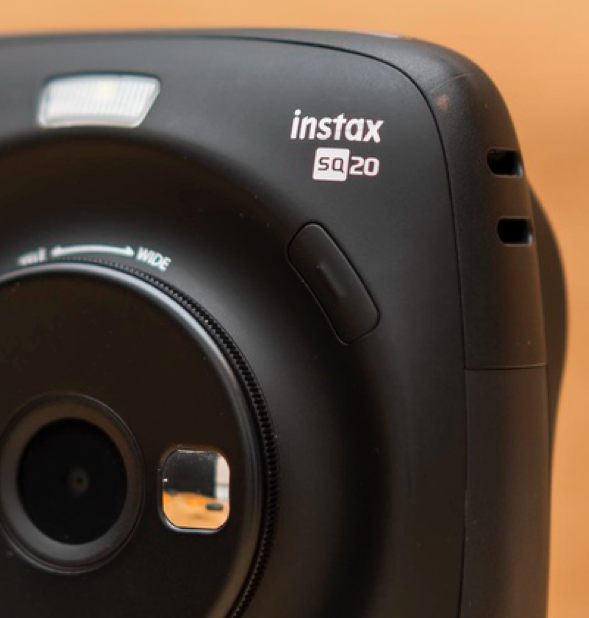 10211 | instax SQ20 black