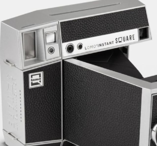 10212 | lomo instant SQ black / silver