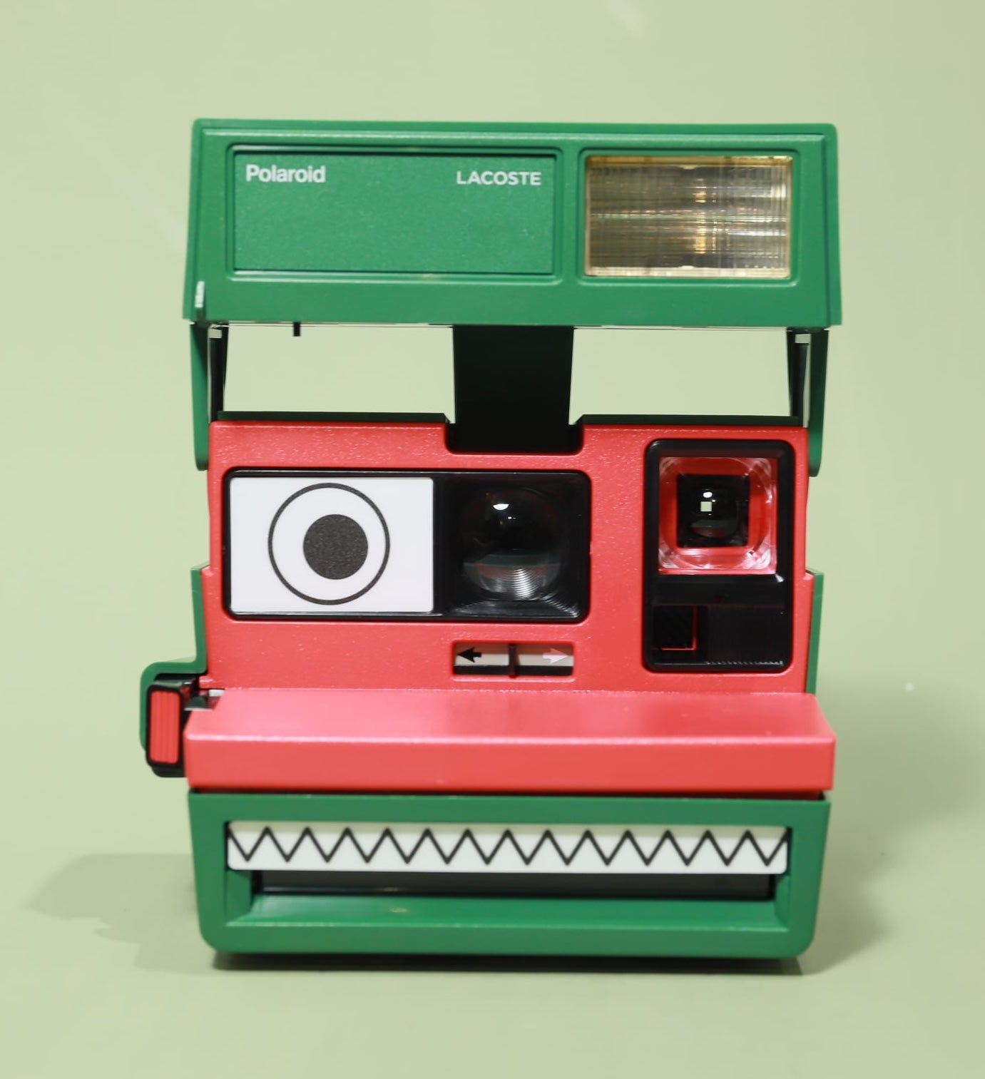 10042b | retrospekt Lacoste