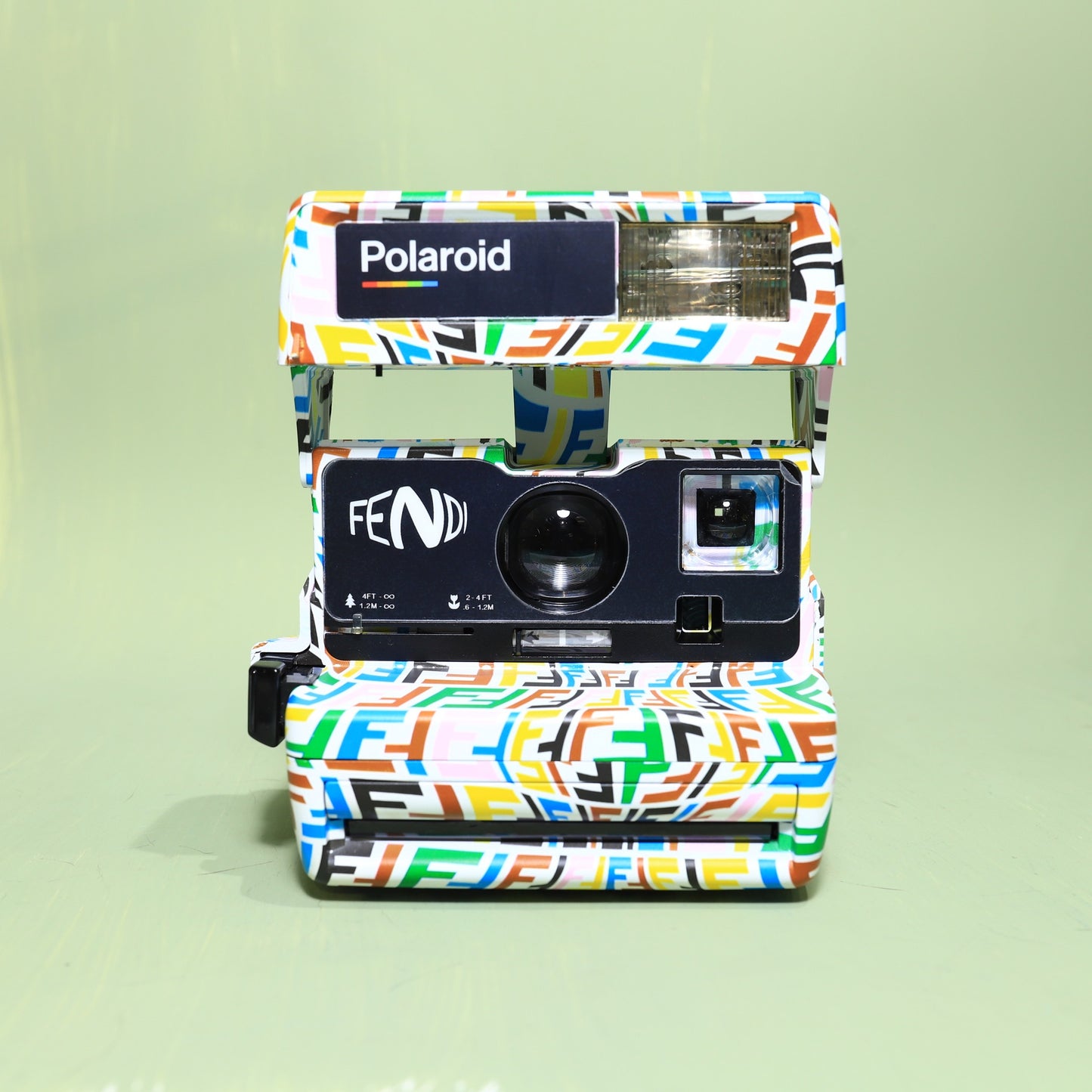 10044a | polaroid original Fendi