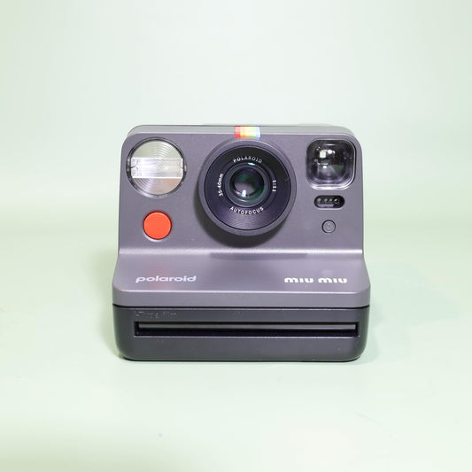 10082 | polaroid now g2 miu miu