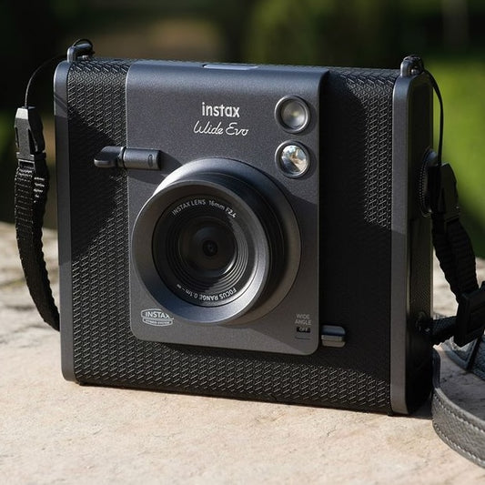 10221 | instax wide evo