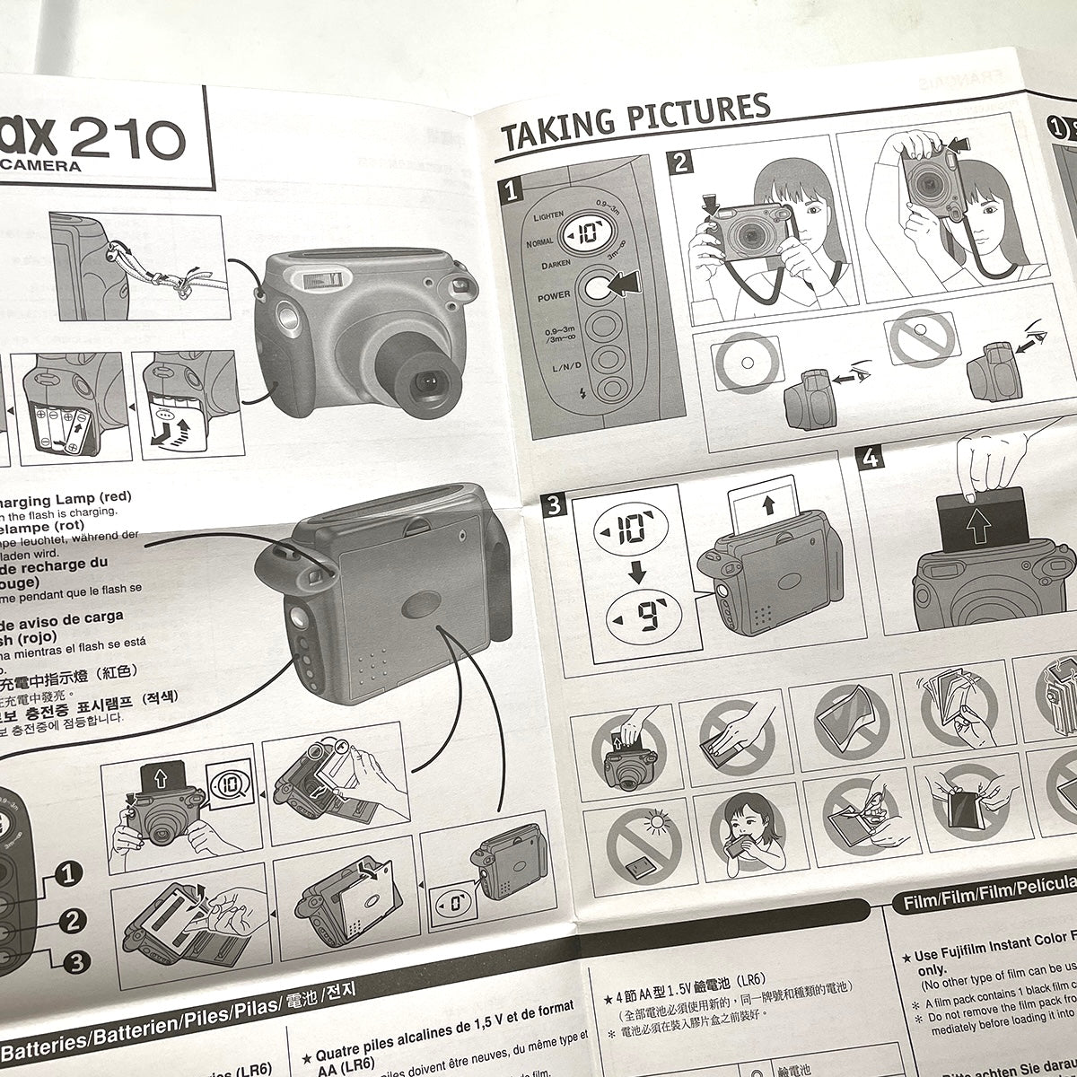 40132 | instax wide 210 international market | BB11909-200E