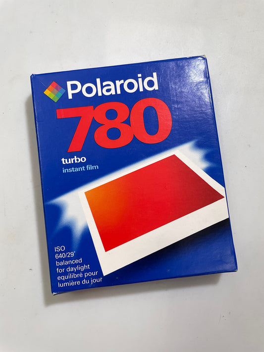 20041 | 780 turbo (01)