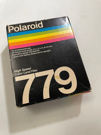 20041 | 779 2x (01)