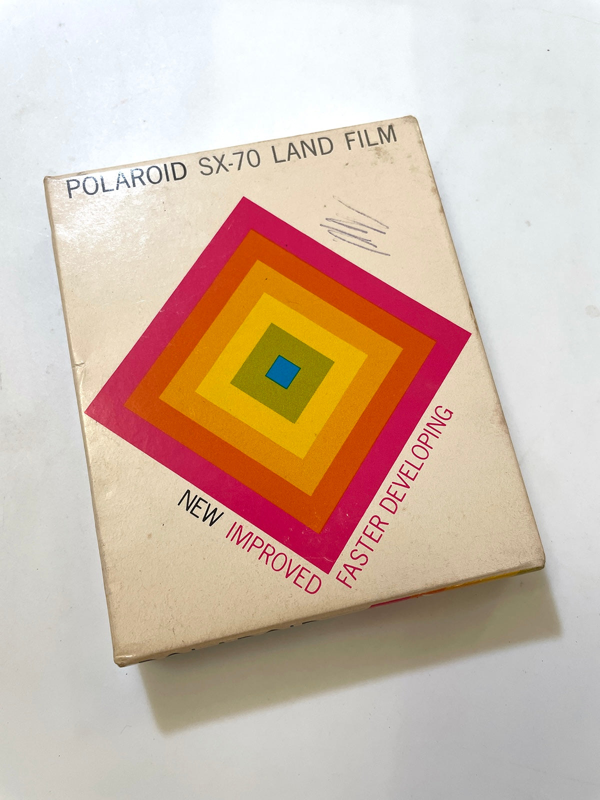 20032 | SX-70 (09)