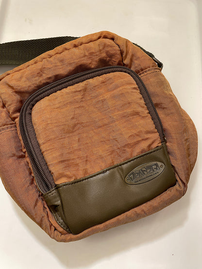 30301 | camera case 001