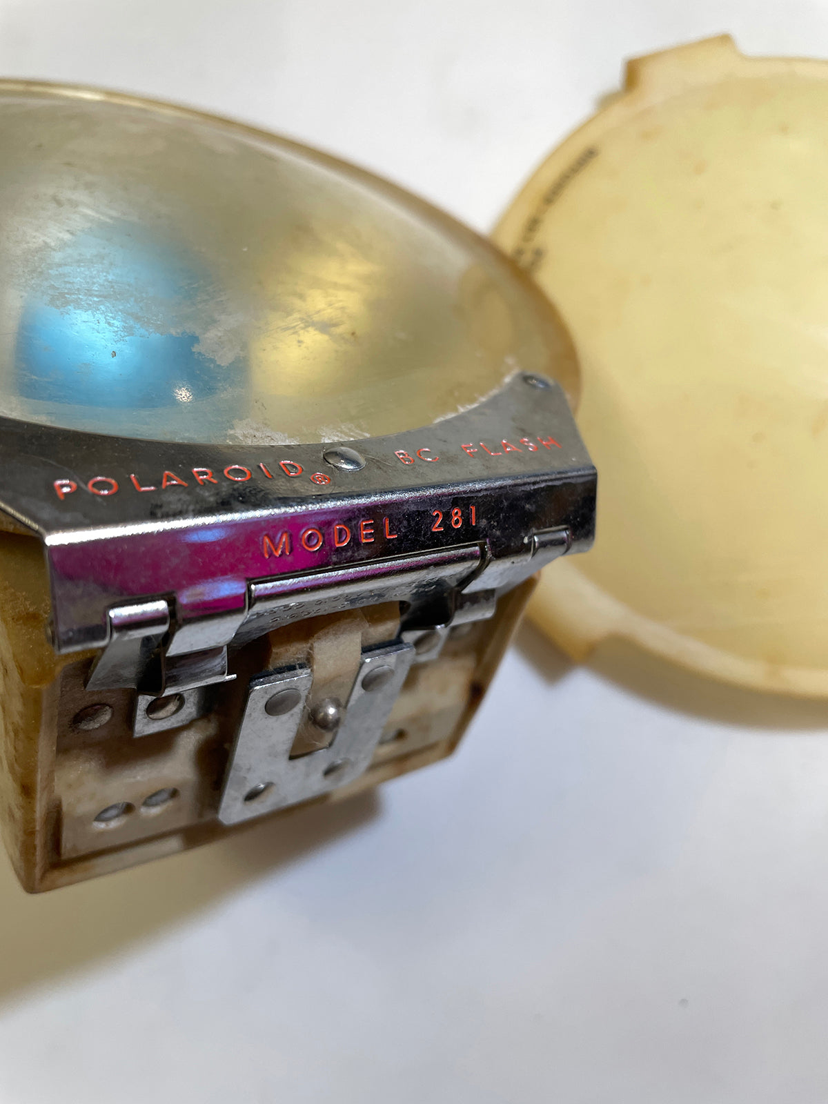 30011 | 281 flash