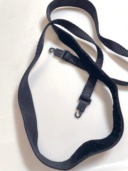30051 | camera strap 008 not adjustable