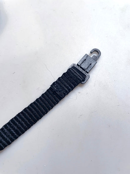 30051 | camera strap 008 not adjustable