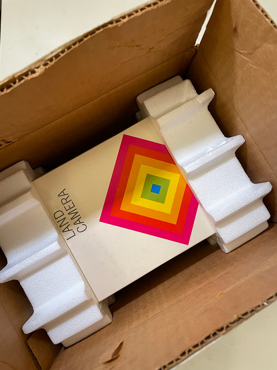 box_01p | SX-70 (original) | P869B 4/73