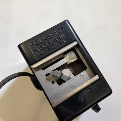 30021 | 490 focused flash