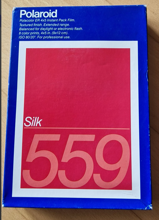 20511 | polaroid 559 silk (01)