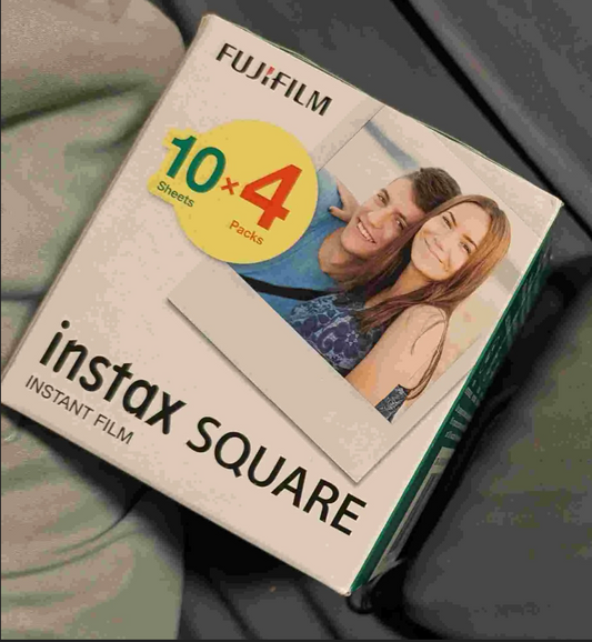 20213 | instax SQ 4x (01)
