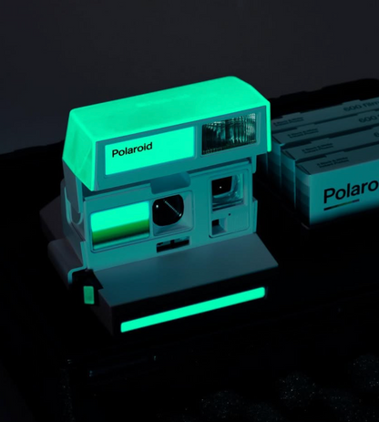 10042b | retrospekt glow cam
