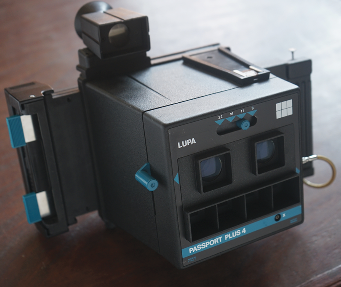 10501 | LUPA passport plus 4