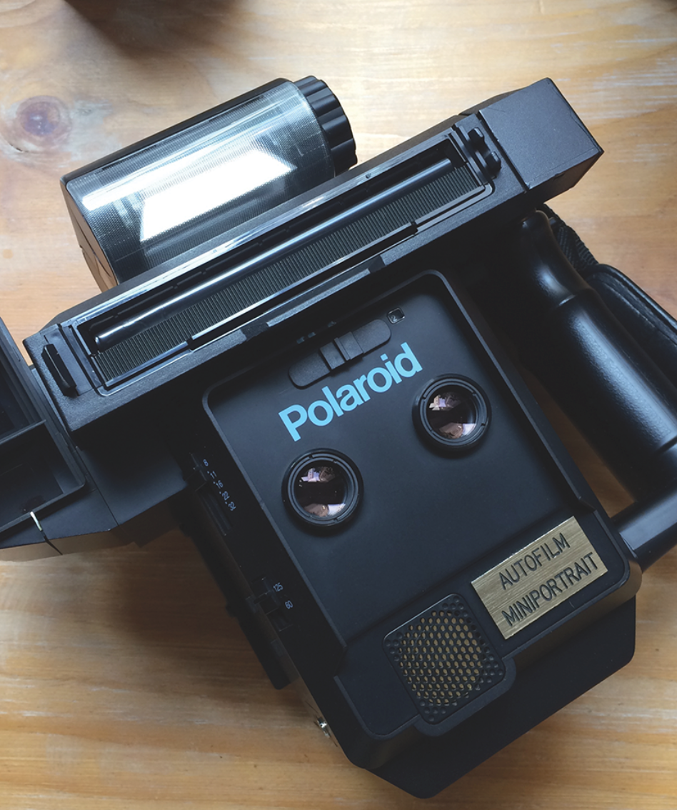 10501 | polaroid autofilm miniportait