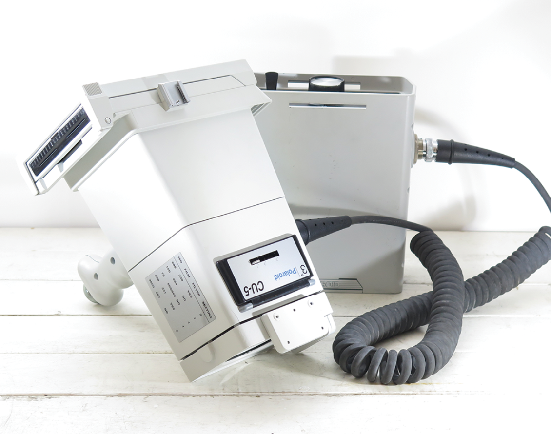 10502 | polaroid CU-5 white