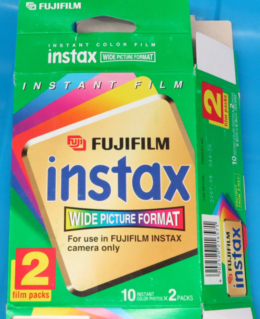 20223 | instax wide 2x (01)