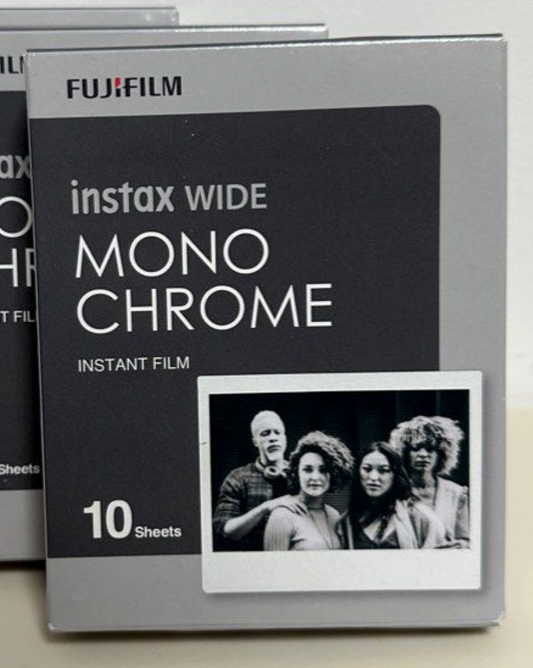 20224 | instax wide mono (02)