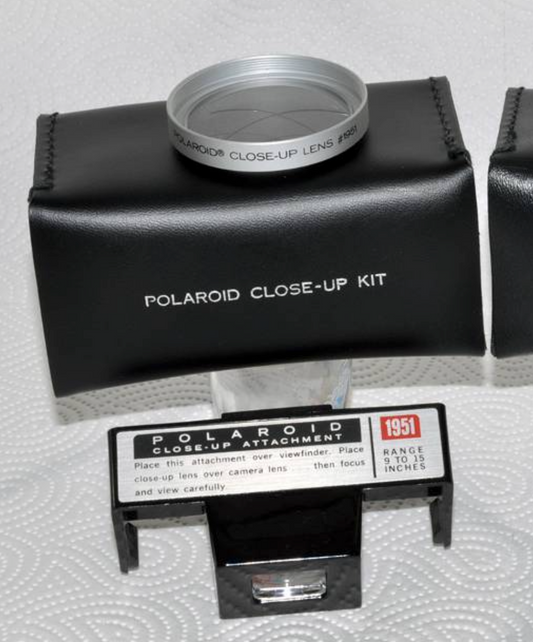 30021 | 1951 close-up