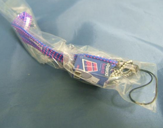 30511 | studio 125 hand strap